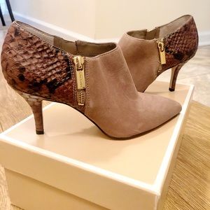 Michael Kors Tan Booties 🆕